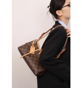 [루이비통] 모노그램 숄더백  CARRY ALL BB