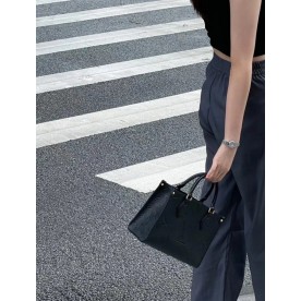 [루이비통] 온더고 토트백 ONTHEGO