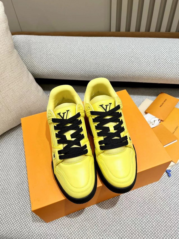 [루이비통] 남여공용 신상 LV Trainer 스니커즈
