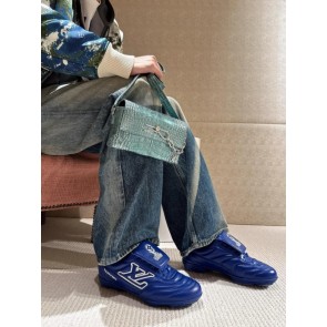 [루이비통] 신상 스니커즈 FOOTPRINT SOCCER SNEAKERS
