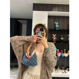[루이비통] 모노그램  숄더백 HILLS POCHETTE