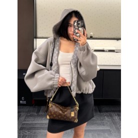 [루이비통] 도핀 숄더백 SLIM TRUNK