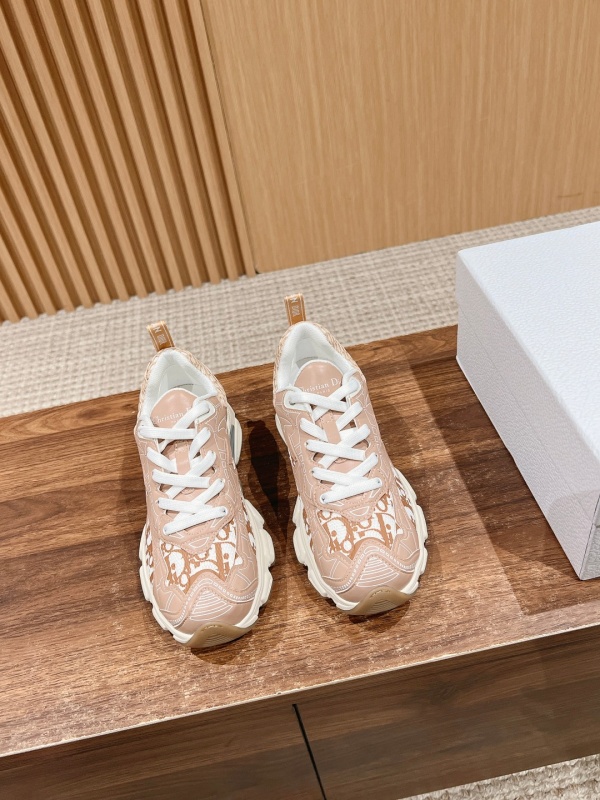 [디올] 신상 스니커즈 DIOR CHRONO SNEAKERS    