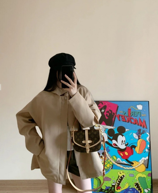 [루이비통] 모노그램 숄더백 SAUMUR BB