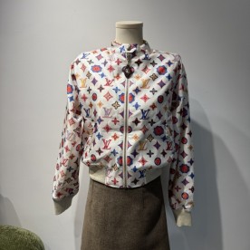 LOUIS  VUITTON