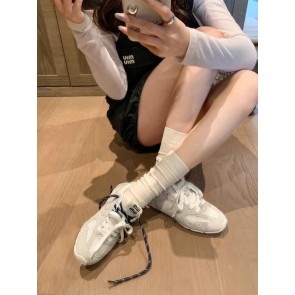 [미우미우] 신상 스니커즈