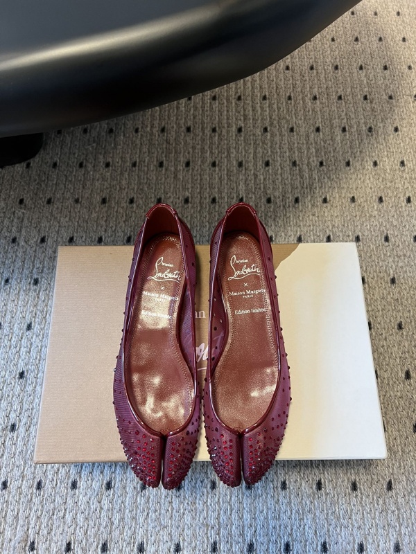 [메종마르지엘라] X Christian Louboutin 타비 발레리나 플랫슈즈
