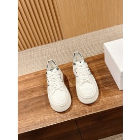 [디올] 신상 스니커즈 STAR