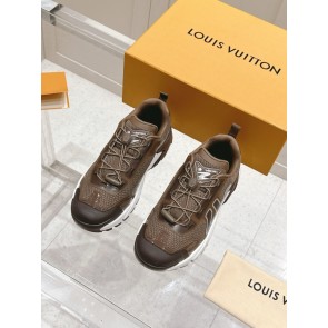 [루이비통] 신상 스니커즈 LV Runner Tatic