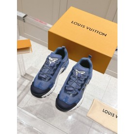 [루이비통] 신상 스니커즈 LV Runner Tatic