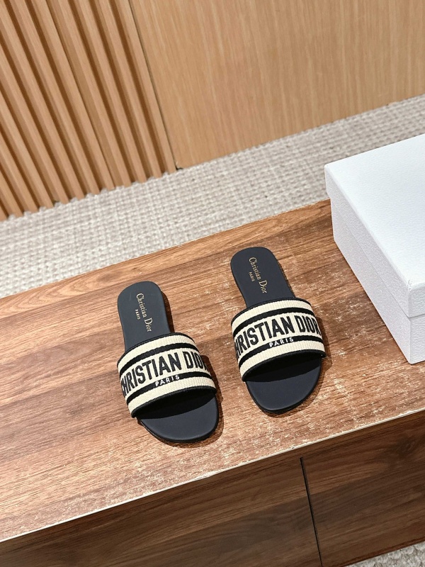 [디올] 여성 신상 슬리퍼