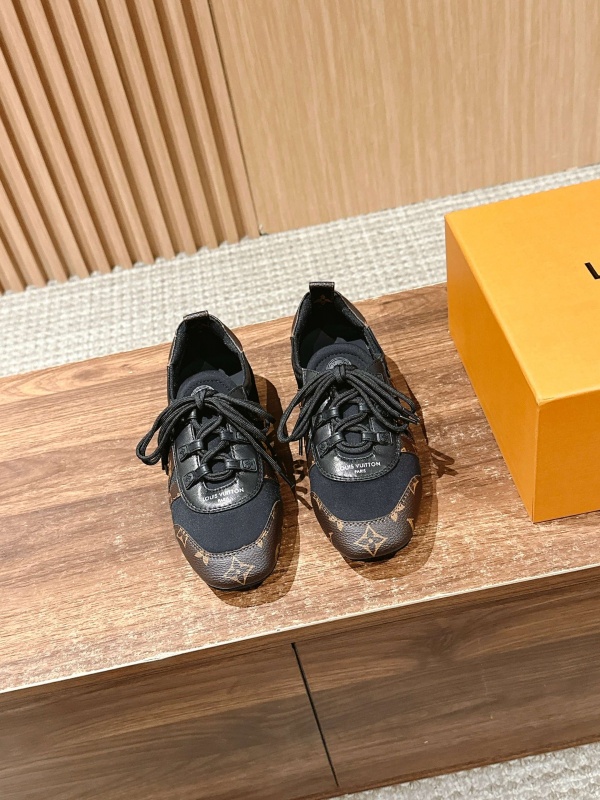 [루이비통] 신상 스니커즈 SNEAKERINA