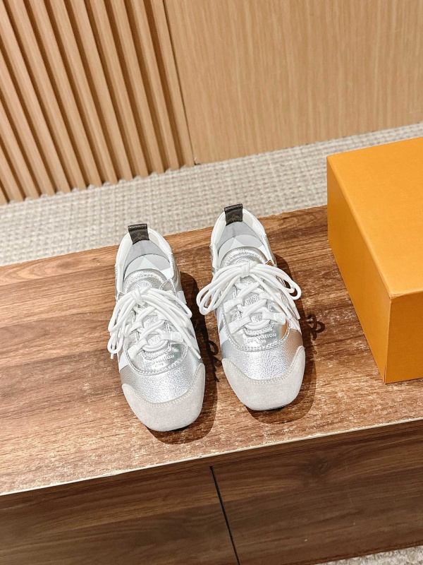 [루이비통] 신상 스니커즈 SNEAKERINA