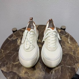 LORO PIANA WALK