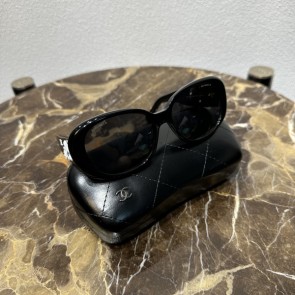 CHANEL SUNGLASS