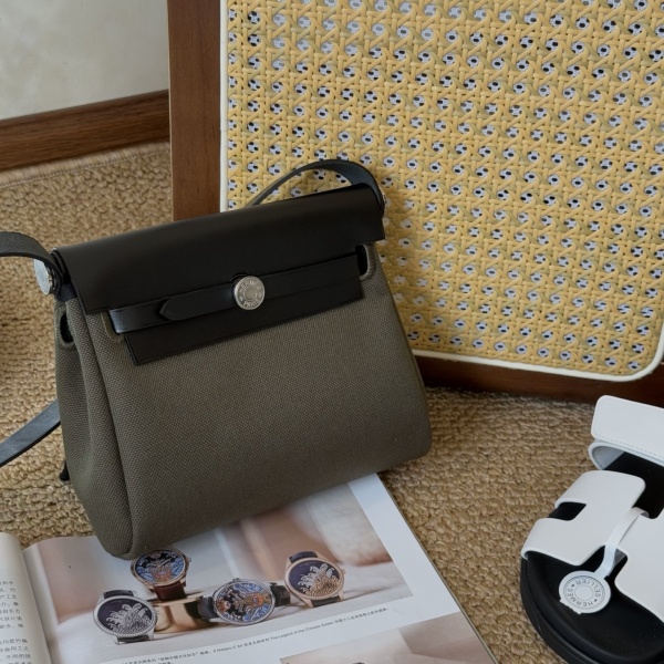 [에르메스] 캔버스 에르백 MINI