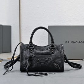 [발렌시아가] CITY NANO 파우치 체인 숄더백