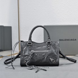 [발렌시아가] CITY NANO 파우치 체인 숄더백