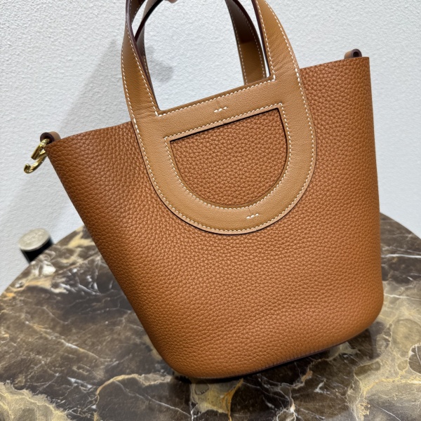 실사 [에르메스] HERMES IN THE LOOP 인더루프 피코탄 18cm